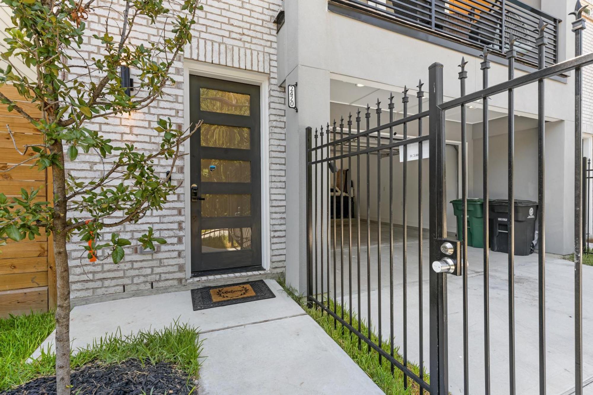 Villa De Briley Houston Exterior photo